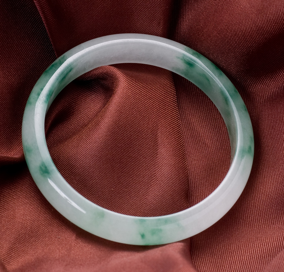 jadeite-bangle